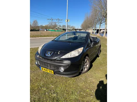 Peugeot 207 CC 1.6 VTi airco Peugeot 207 CC 1.6 VTi airco